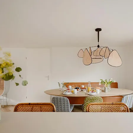 Modern Dune Retreat With Garden *