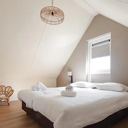 Tatil Evi Modern Dune Retreat With Garden *